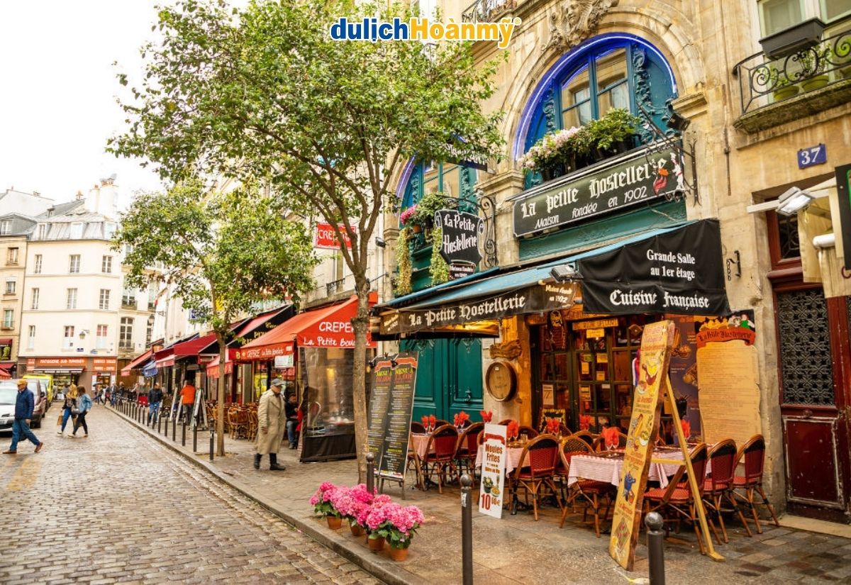 Khám phá thành phố Paris Pháp : Biểu tượng của tình yêu & nghệ thuật 10 phong cách sống của Paris